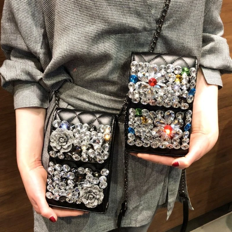 

Diamond-embellished phone bag, mini crossbody bag with diamonds, diamond-patterned chain phone pouch, crossbody