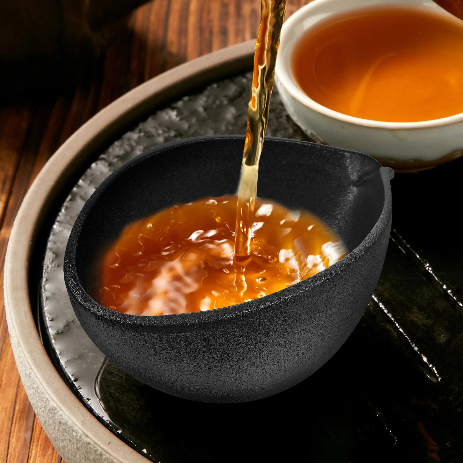 

Exquisite Tea Dispensing Cup Ceramic Holder Retro Style Multi-Functional Teacup for Entertaining Guests Home Use