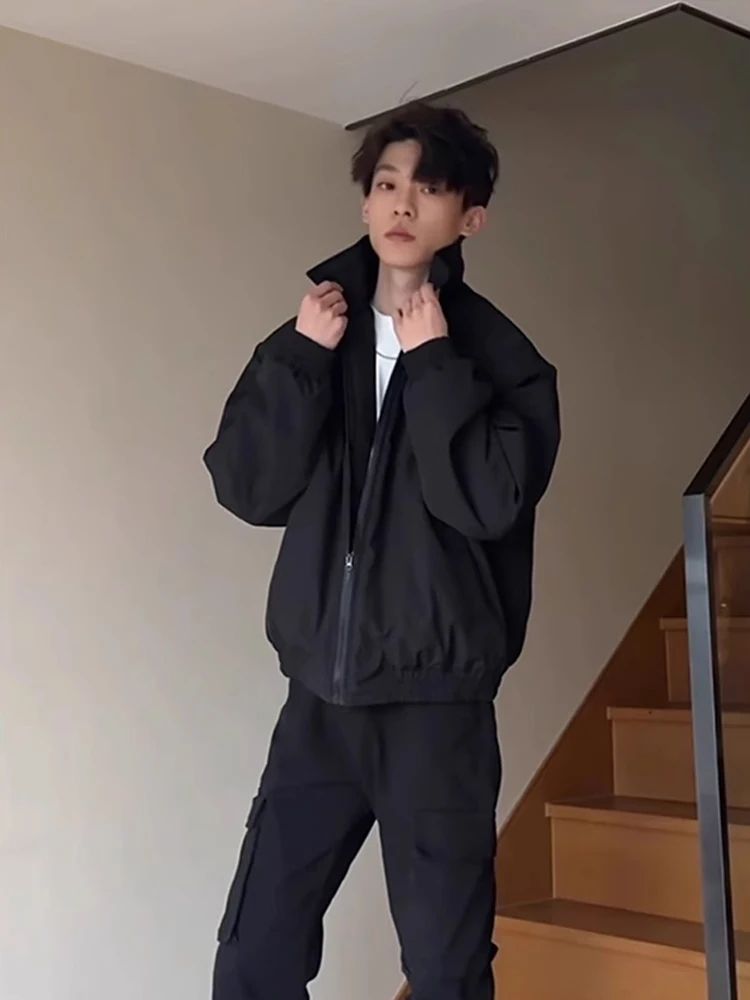 เสื้อโค้ทผู้ชายสไตล์นักบินอเมริกัน ผ้าฝ้าย ทรงหลวม ใส่สบาย ป้องกันลม เหมาะสำหรับฤดูหนาว คอเสื้อแบบสลิม ทรงบอมเบอร์