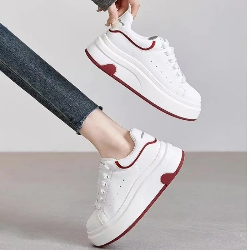 2025 Women Causal Shoes Pring Brand Spring Designer Wedges White Sneakers Platform Tenis Feminino Trainers Female Walking