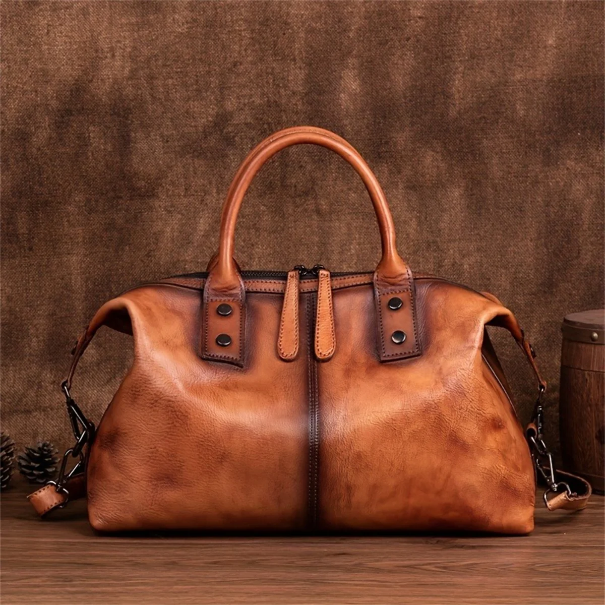 Luxurious Vintage Dumpling Shoulder Bag - Genuine Leather, Large Capacity, Top-Handle, Casual, Stylish, and Spacious Handbag