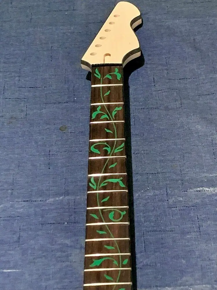 

Yinfente New Guitar Neck 22fret 25.5inch Maple Rosewood Fretboard Green Vine Inlay DIY