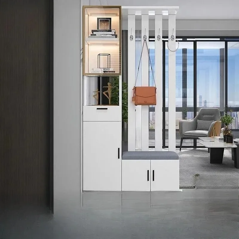 

Легкий роскошный шкаф на крыльце из массива дерева, шкаф-перегородка для хранения, вход в дверь у стены, шкафчик для смены