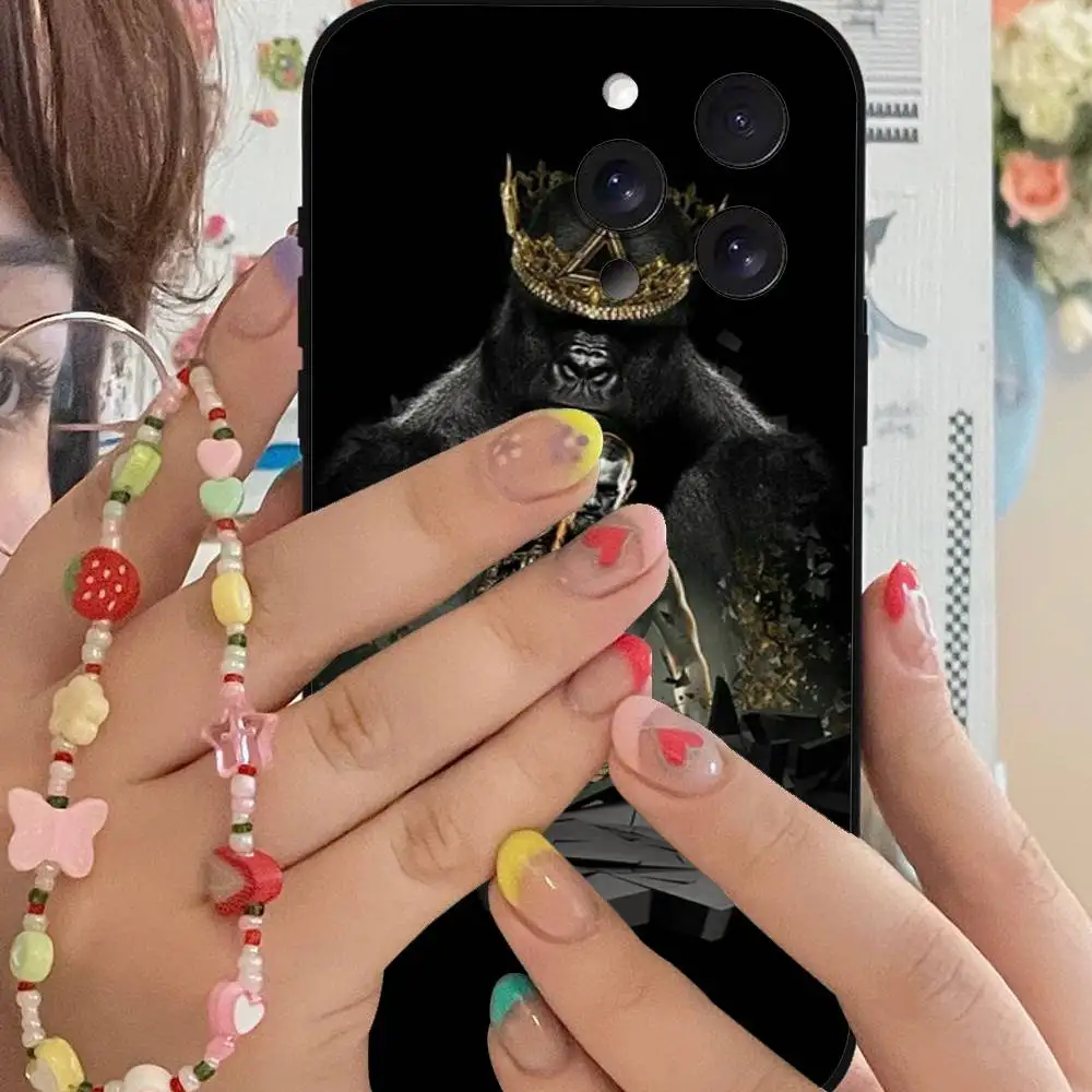 حافظة هاتف كونور مكجريجور ذا كينج غلاف أسود لهاتف آيفون 16/15/13/14 برو ماكس/ 11 Plus/X/Xr/Xs Max/12 نماذج متوافقة صغيرة #5