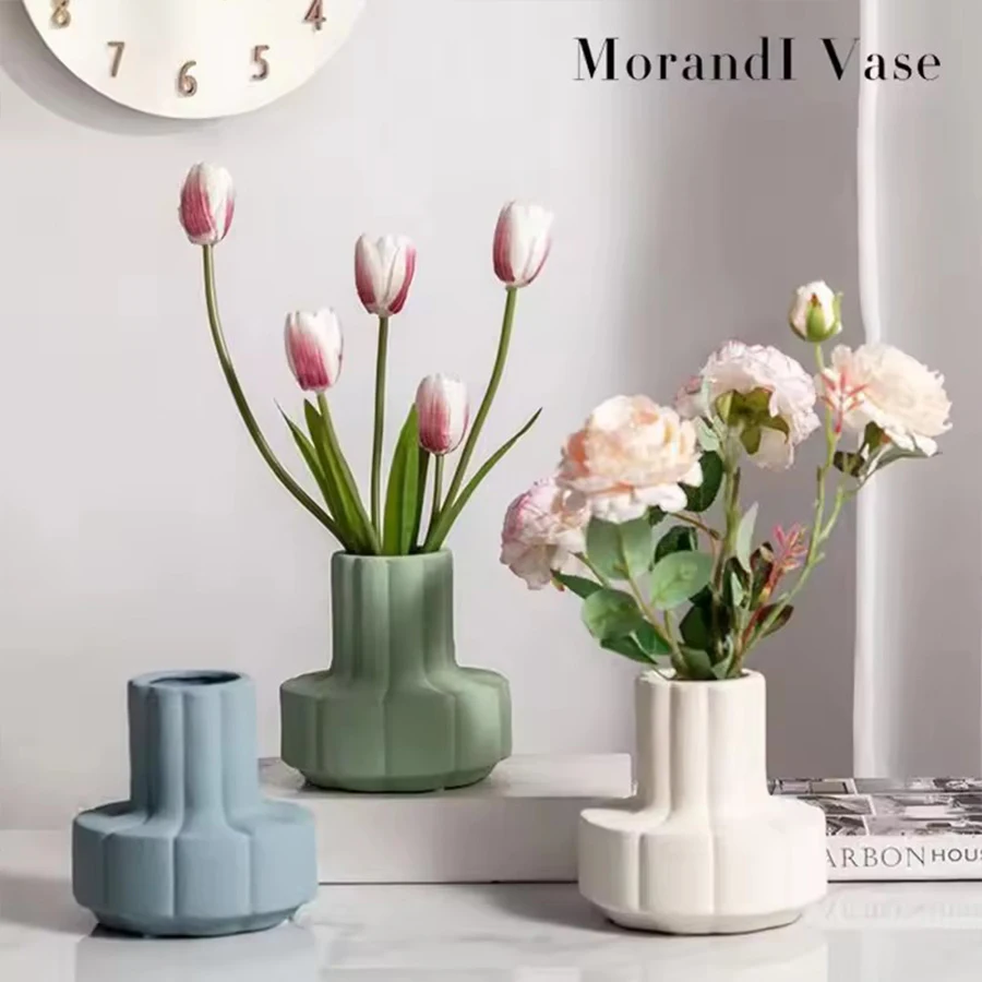 Weiße Strukturierte Harz-Vase mit Vertikalen Rillen Moderne Minimalistische Blumenvase für Wohnzimmer Tischdekoration Stoßfest