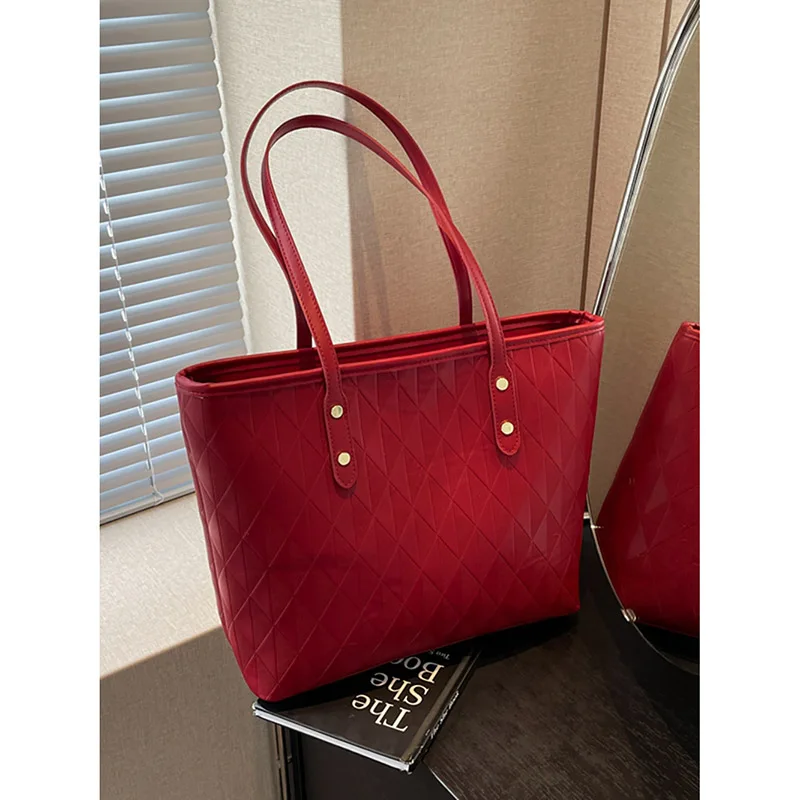 Large Capacity Red Tote Bag Women\'s 2024 New High Quality Plaid Commute Underarm Bag Simple Casual All-match Bridal Wedding Bag