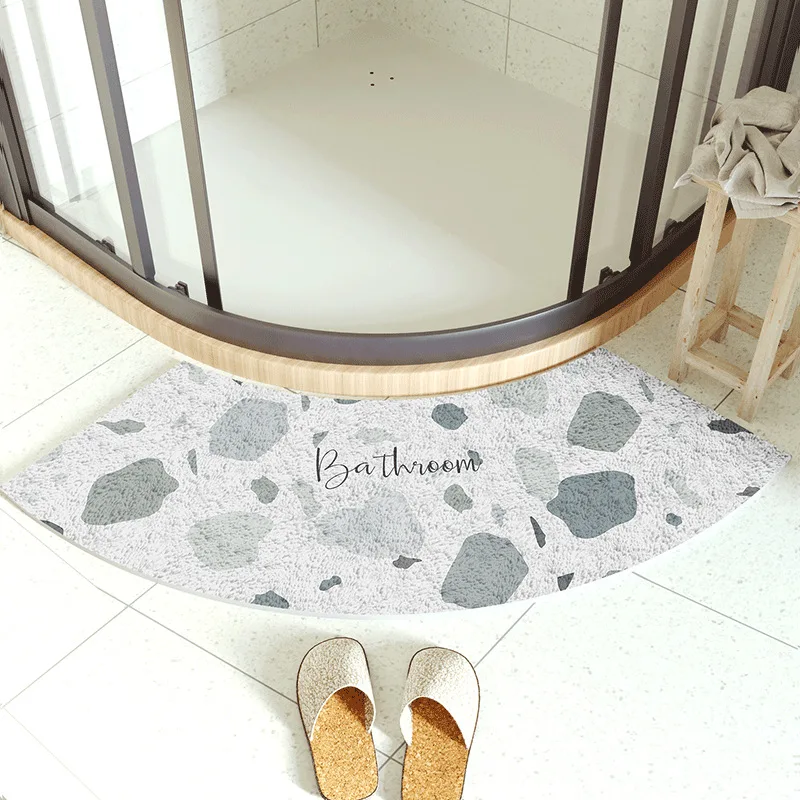 New non-slip round bathroom mat absorbent shower room door mat children fan-shaped foot mat