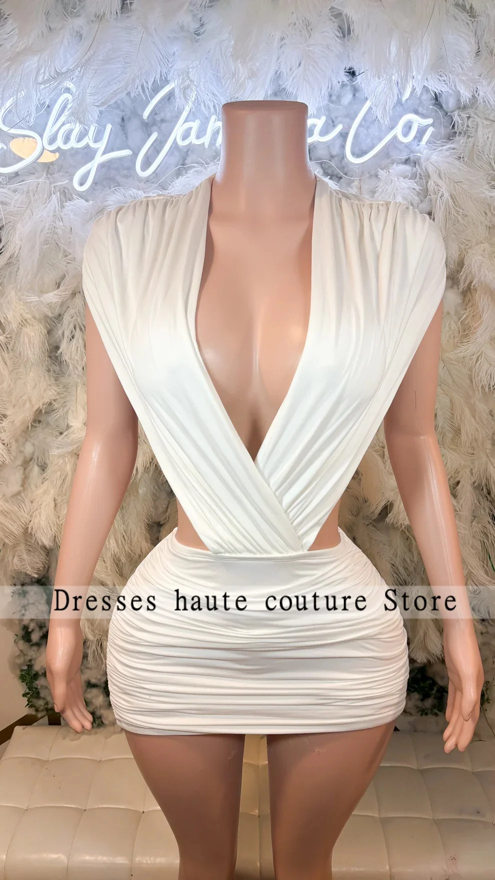 White Ruched Deep V Neck Prom Dresses 2026 Bodycon Party Dress Sleeveless Backless Cocktail Homecoming Gowns Customized
