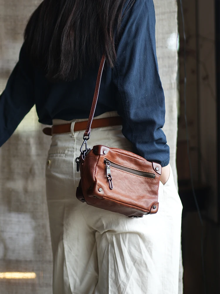 PNDME simple vintage high quality genuine leather women crossbody bag outdoor travel luxury handmade cowhide ladies shoulder bag