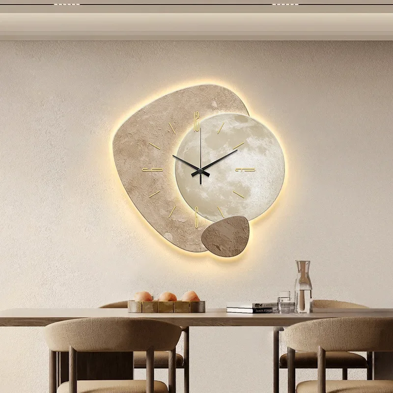 2026 Luxury Wall Clock LED Light High End Feeling Living Room New Restaurant Decoration Creative Clock Hanging On The Wall