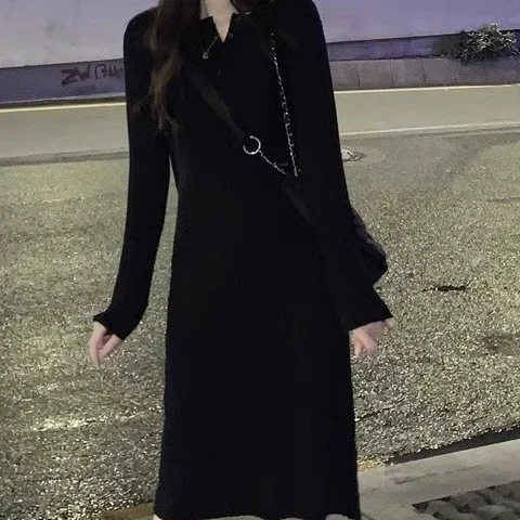 Pitgebreide jurk voor dames in de herfst en winter Middellange trui-jurk tot over de knie voor binnenbasisrok