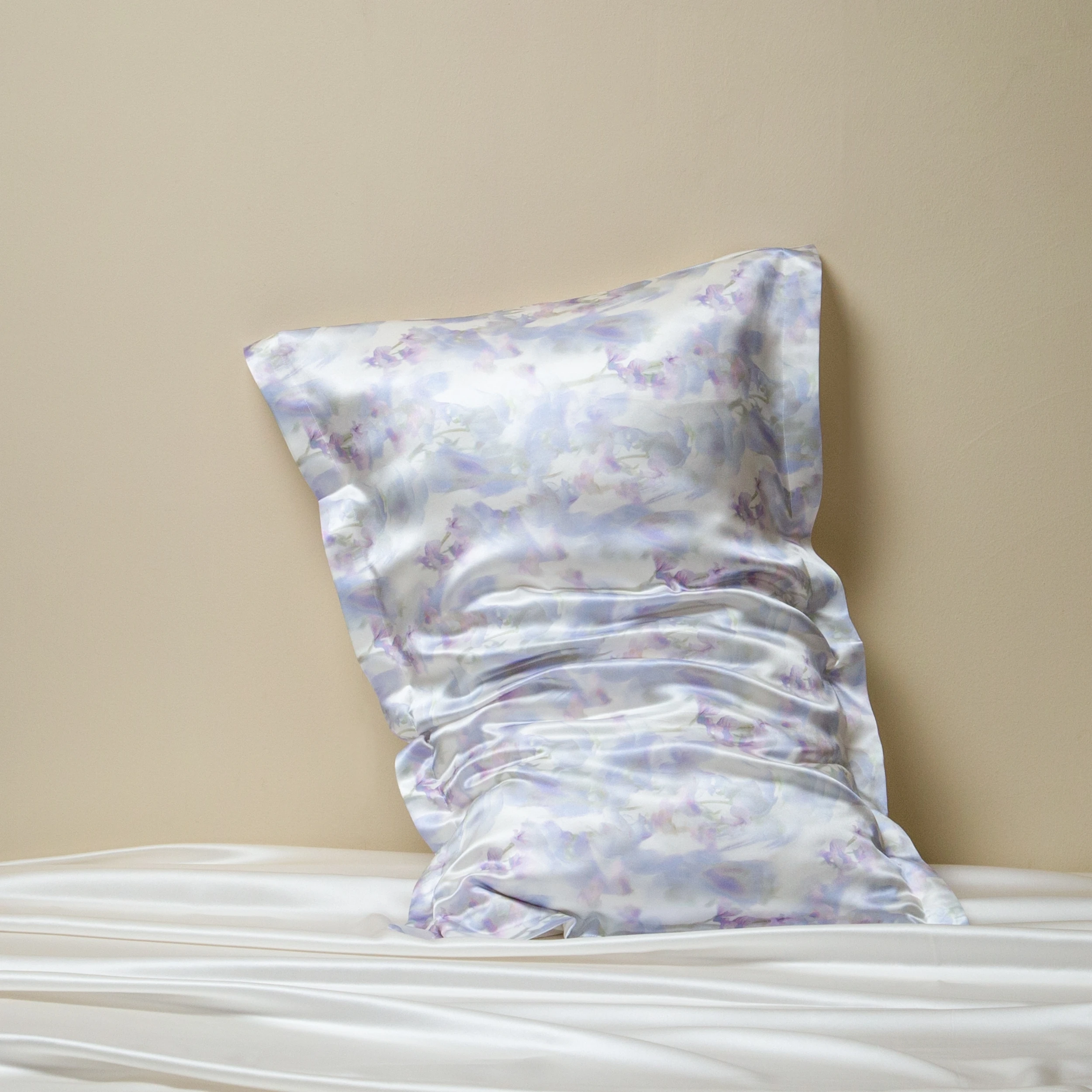 ATNKADDS Printed Mulberry Silk Pillowcase with Breathable Lyocell Back Silky Soft and Skin Friendly Envelope Closure 1 Piece