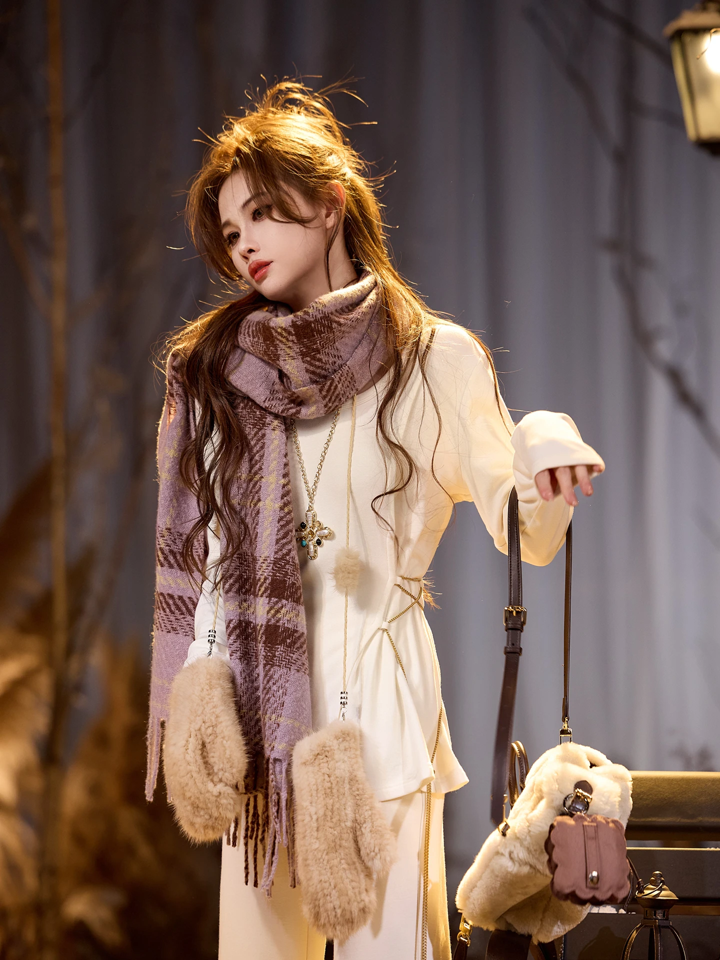 

TUNT Осенне-зимний трикотажный топ с длинным рукавом, декоративной цепочкой по бокам на талии, утягивающий, с высокой талией, круглым вырезом