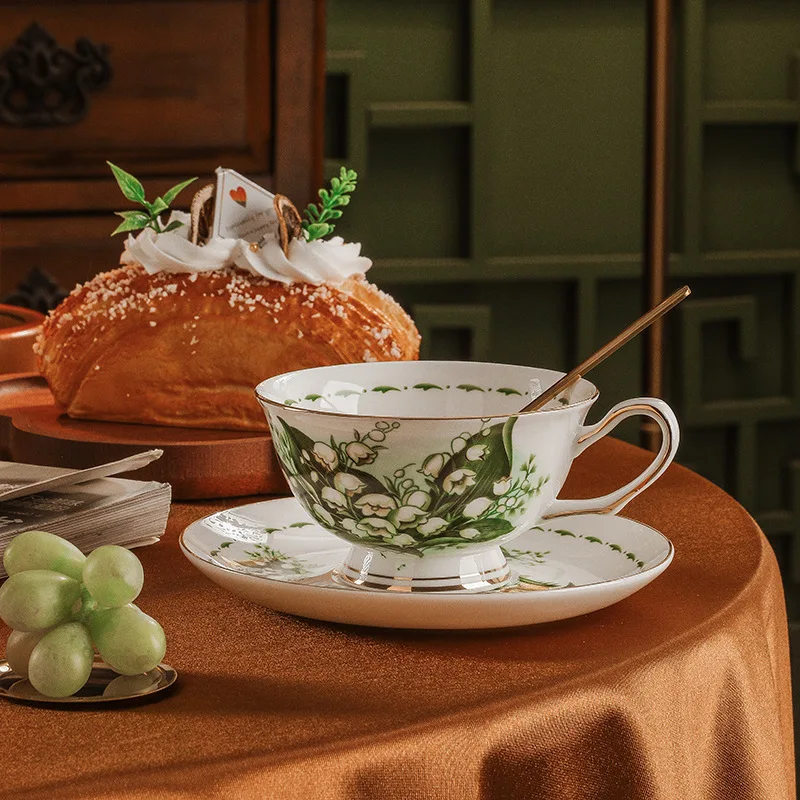 Vintage Floral Tea Cup with Saucer and Spoon English Afternoon Tea Coffee Cup for birthdays weddings Gift