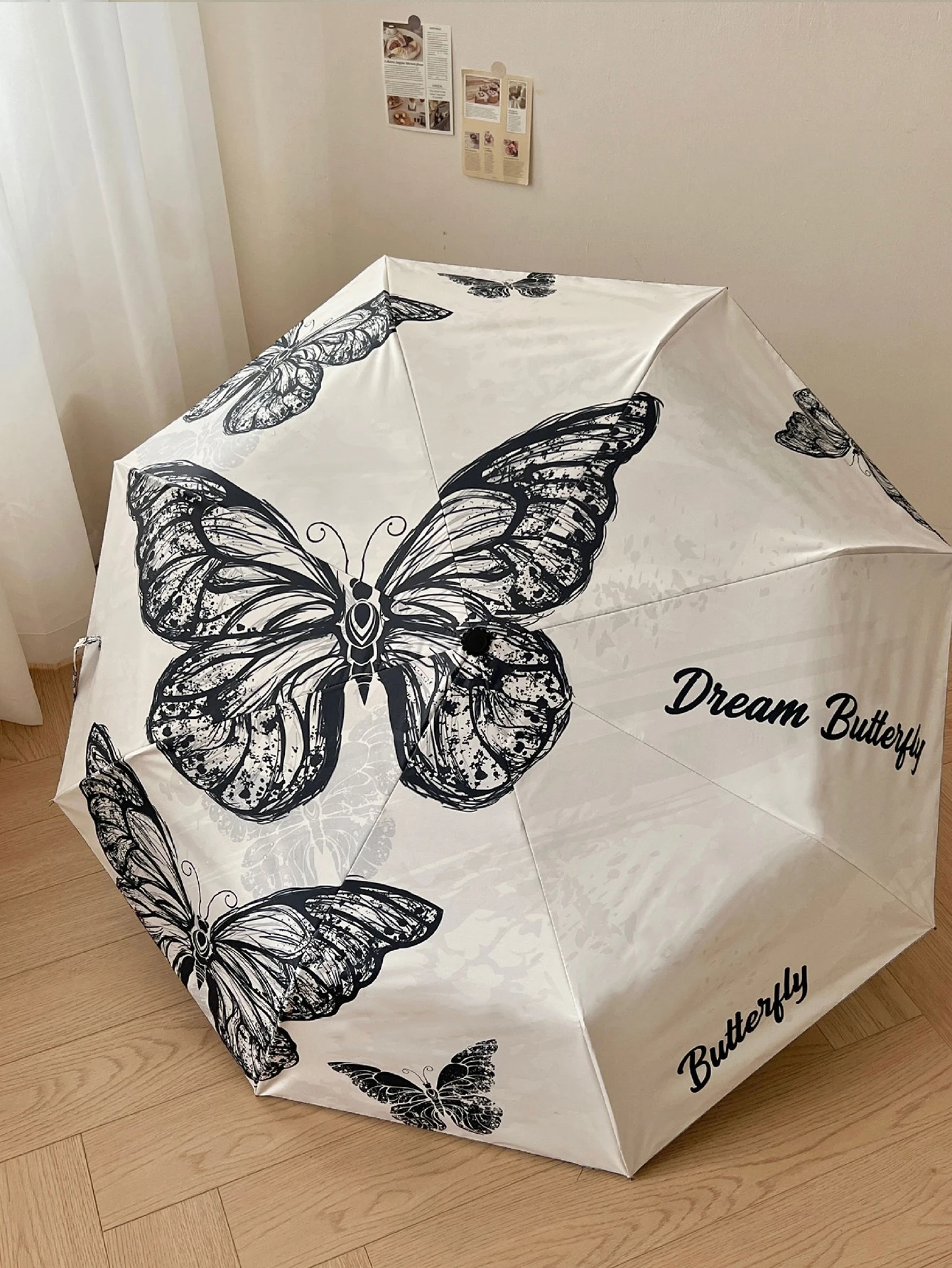 Fully automatic butterfly umbrella, compact and portable sunshade umbrella, sun protection and UV protection umbrella