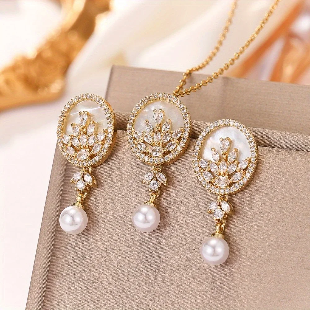 Shell two-piece Set For Sale Women\'s Retro Style Pendant Necklace Earrings Ins Trend Light Luxury Hot Gift