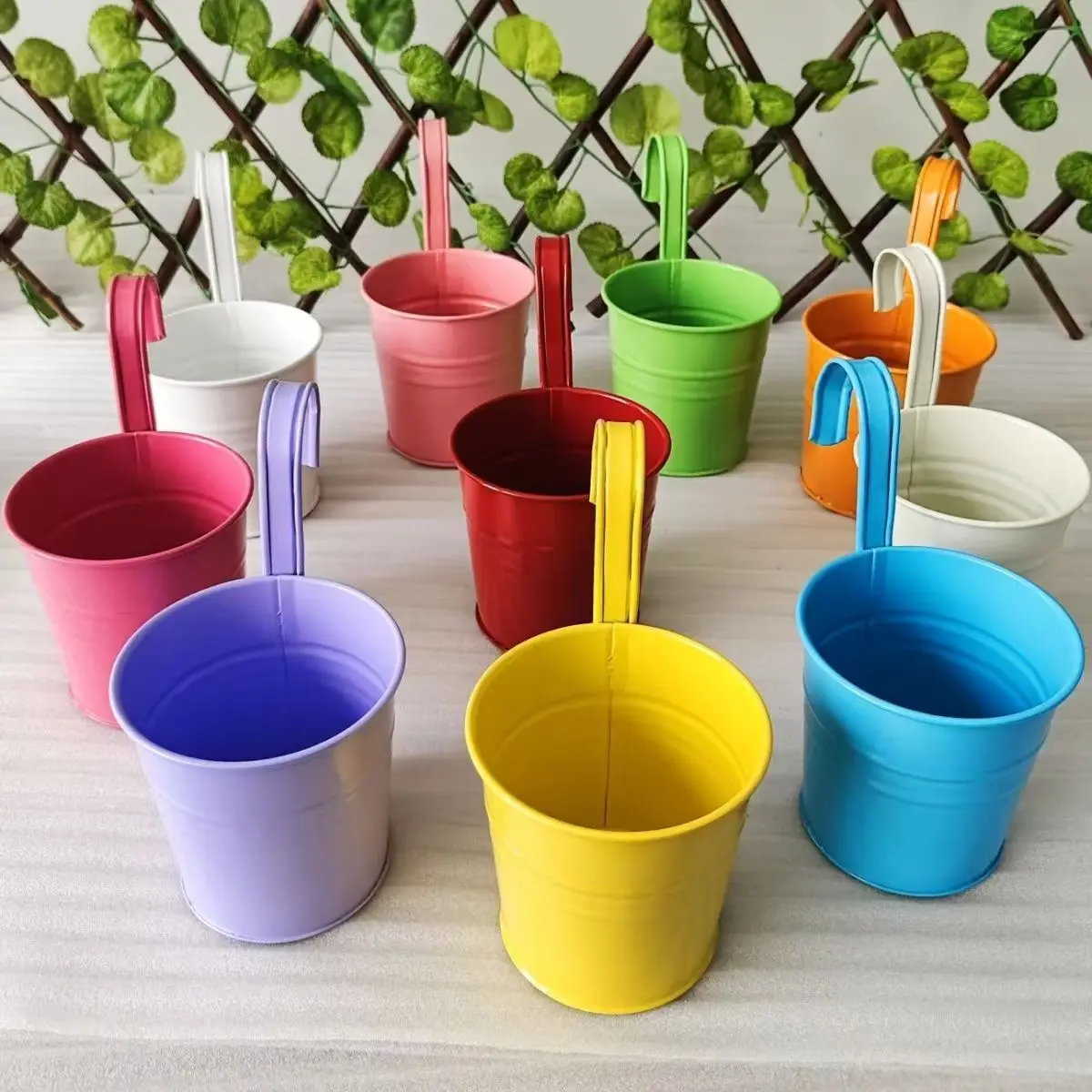 

10pcs Wall Hanging Flower Pots Metal Flower Pots with Handle Iron Garden Balcony Vertical Bucket Holder Home Decor Garden Pots