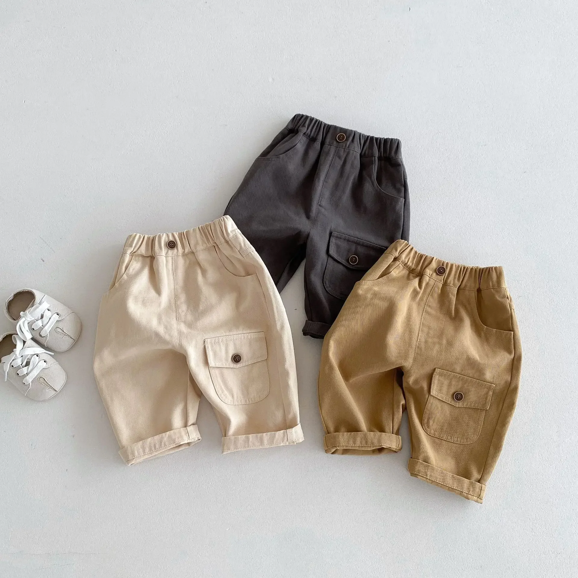 

Children's solid color overalls 0-5 years old autumn Korean children's clothing boys' foreign casual pants