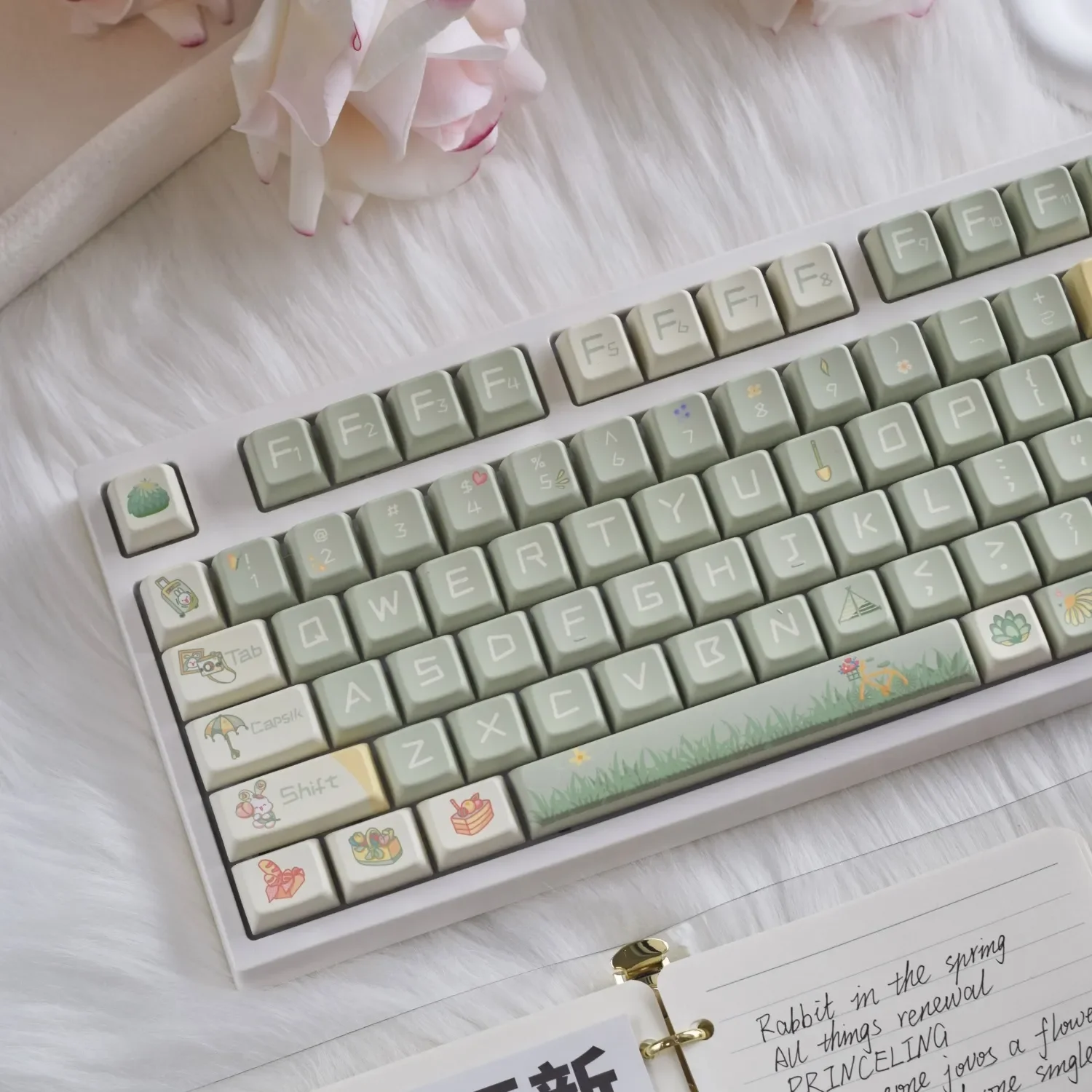 Green Rabbit Theme Keycaps 138 Keys Cherry Profile Customized PBT Material Key Caps for Mechanical Keyboards Gifts for Girls