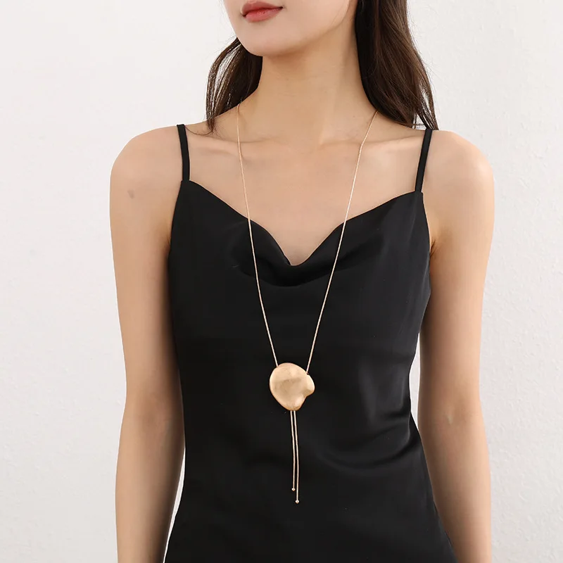 

Kaseakia Statement Long Metal Necklace Sweater Chain for Women with Statement Pendant Fashion Jewelry Accessories