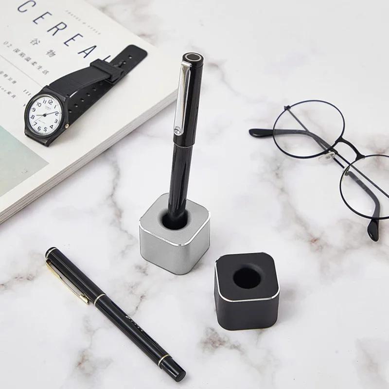 Portalápices de Metal creativo, inserto de bolígrafo de aleación de aluminio con almohadilla antideslizante para maquinilla de afeitar, cepillo de dientes, almacenamiento de escritorio, regalo de oficina de negocios