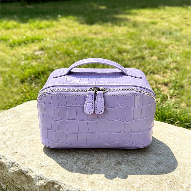 Women's  Genuine Leather Crocodile Pattern Makeup Bag Travel Toiletry Case Bag Portable New handbag Organizer Box Cosmetic Bag