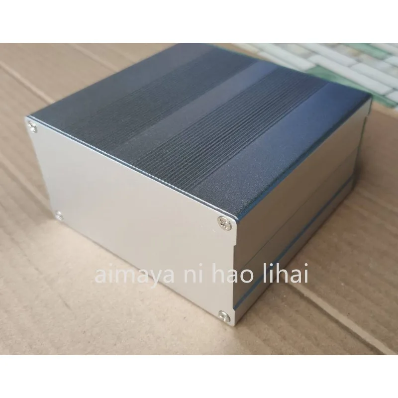 10MHz Frequency Distribution Amplifier 8-Way Output Clock Distributor Signal Splitter for Test Equipment Lab GPS