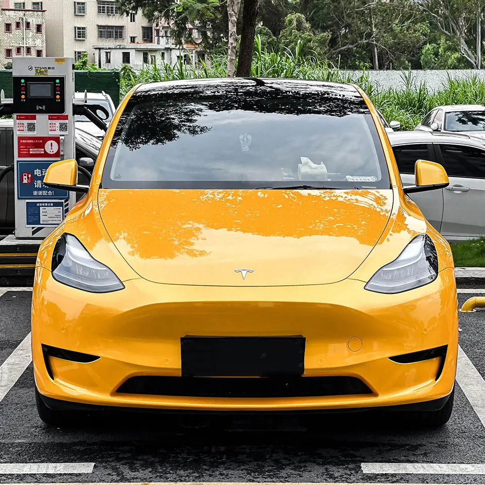 2025 Hight Kwaliteit 1.52X17 M Luchtbel Gratis Rekbaar PET Metallic Esdoornblad Geel Wraps Sticker Car Wrapping film