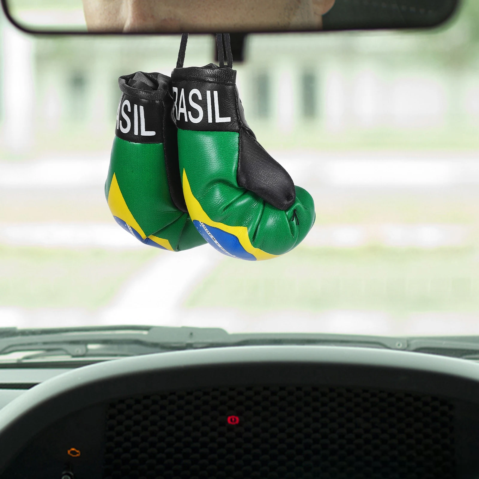

1Pair Brazil Flag Mini Boxing Gloves Pendants Car Rearview Mirror Hanging Decoration Keychain Party Favor Boxing Gloves Decor
