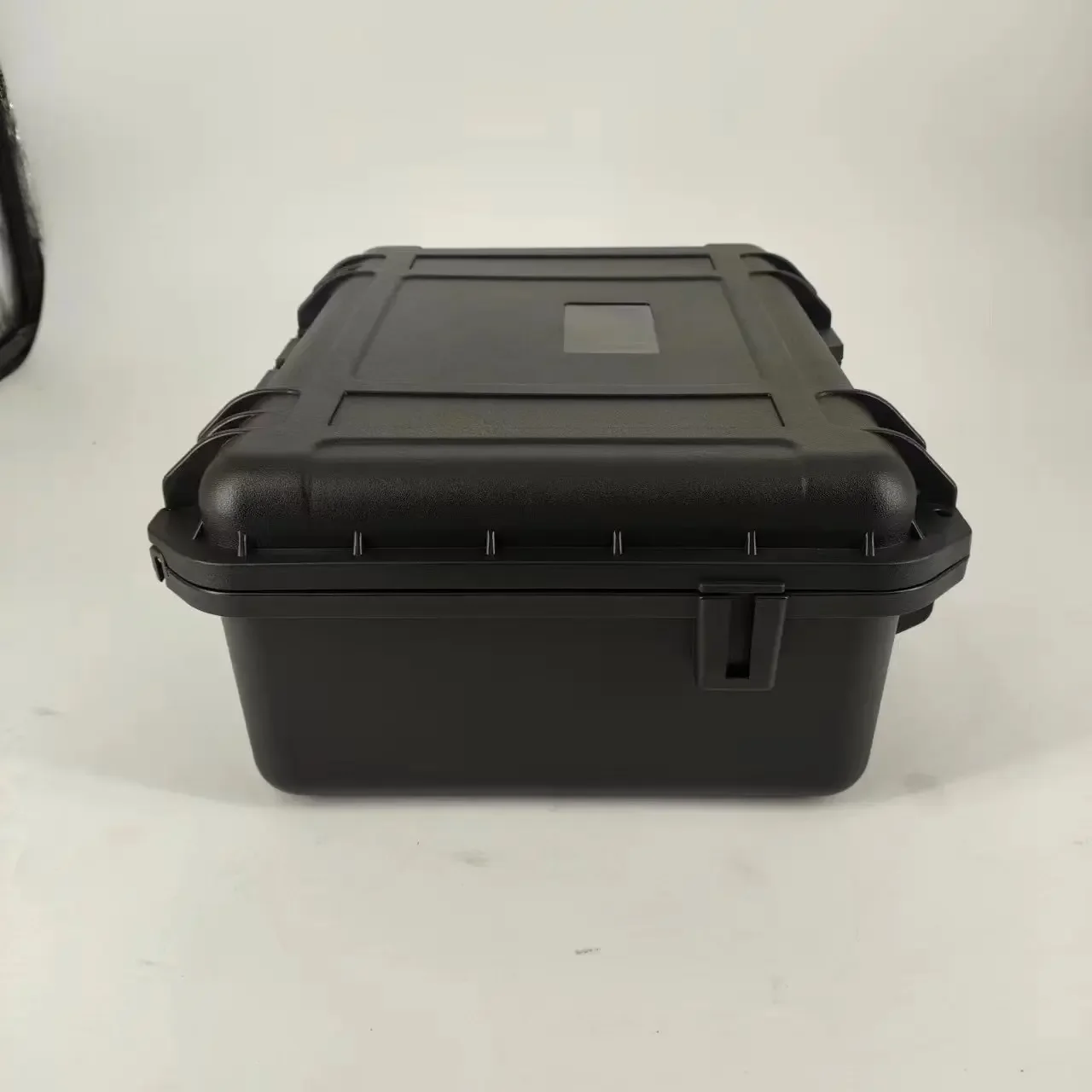 DPC077-4 high quality IP67 Waterproof Shockproof hard plastic equipment carrying tool case with customizable foam