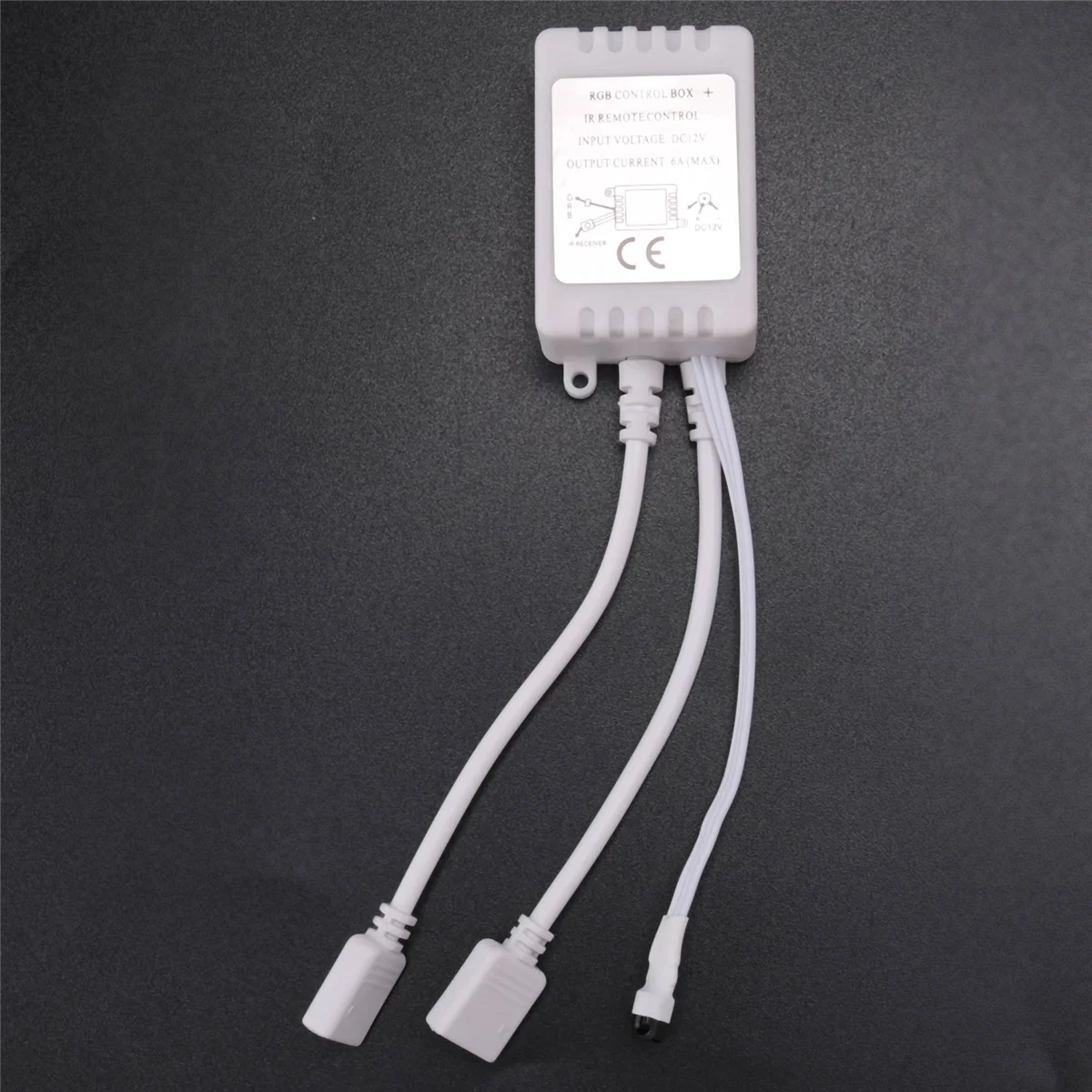 De nieuwe ledstripverlichtingcontroller, controller RGB ledstriplichtcontroller + infraroodafstandsbediening 24 toetsen