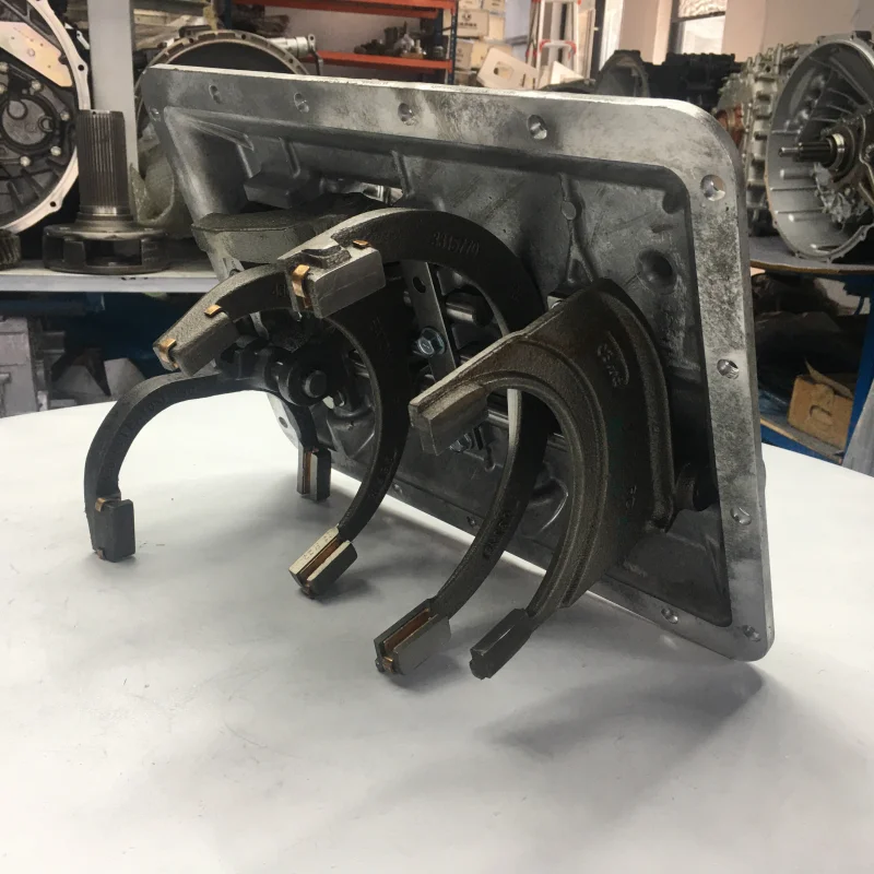 مشغل ناقل الحركة اليدوي TLF 3002281 لإيتون فولر