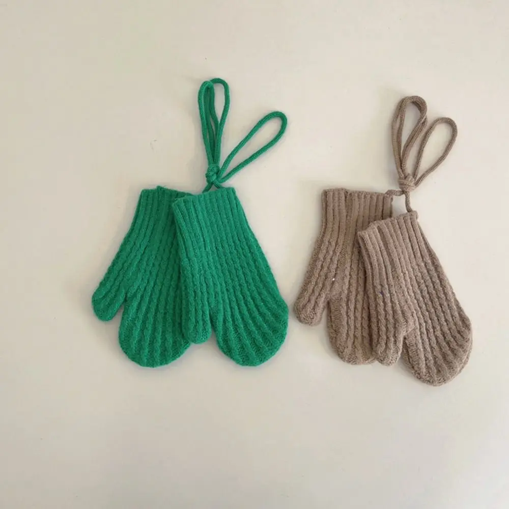 Nuevos guantes de punto de otoño e invierno, manoplas de Color sólido a prueba de frío para niños, guantes cálidos informales con cordones para niños