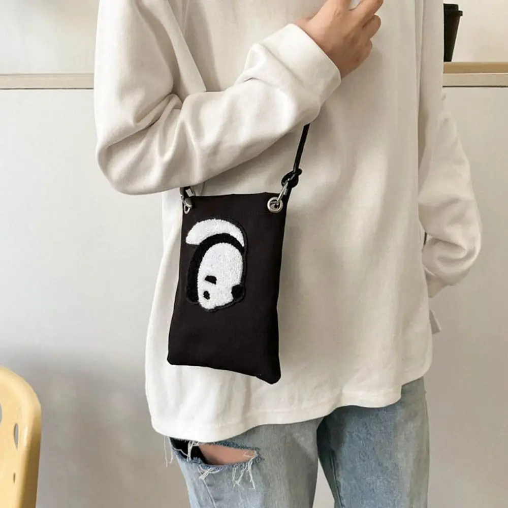 Bolso para teléfono con diseño de Panda de doble cara, bandolera de estilo coreano, bolso de muñeca 3D, monedero, diseño minoritario