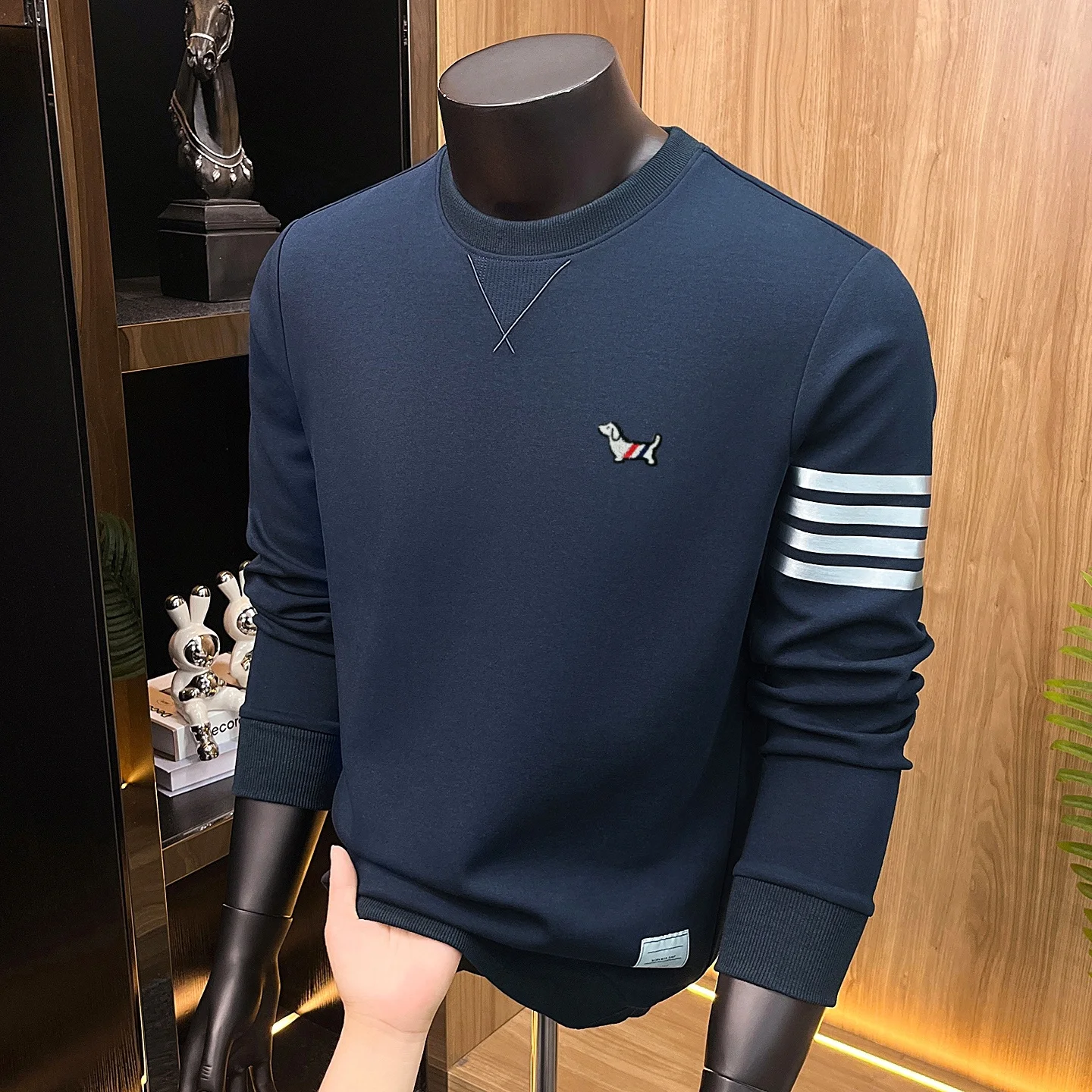 Designer marca colar redondo desporto sweater masculino primavera outono novo clássico quatro listras design coreano moda casual manga longa camiseta