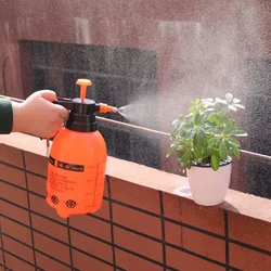 Pneumatic sprayer, Garden pump sprayer, 0.5 gallon hand-held lawn pressure spray bottle with brass adjustable nozzle for waterin