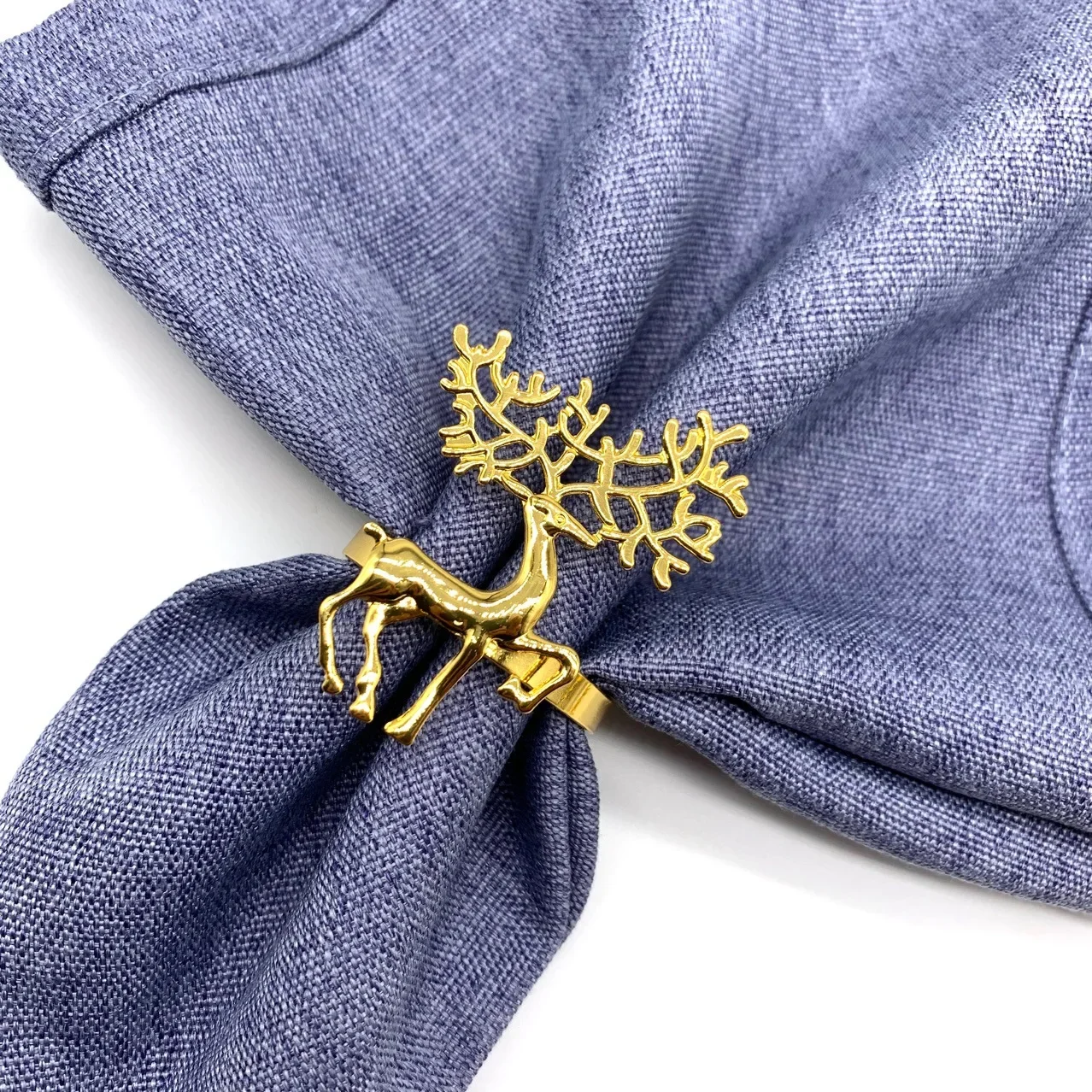 2022 Christmas Alloy Snowflake Napkin Ring Golden Napkin Buckle Suitable for Holiday Party Table Decoration Supplies Napkin 1pc