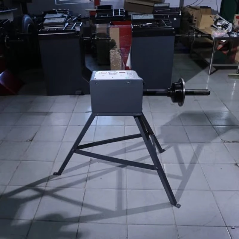 

Manual Lightweight 23kg Manual Tire Balancer 5v Manual Crank Drive Efficient Tire Changer