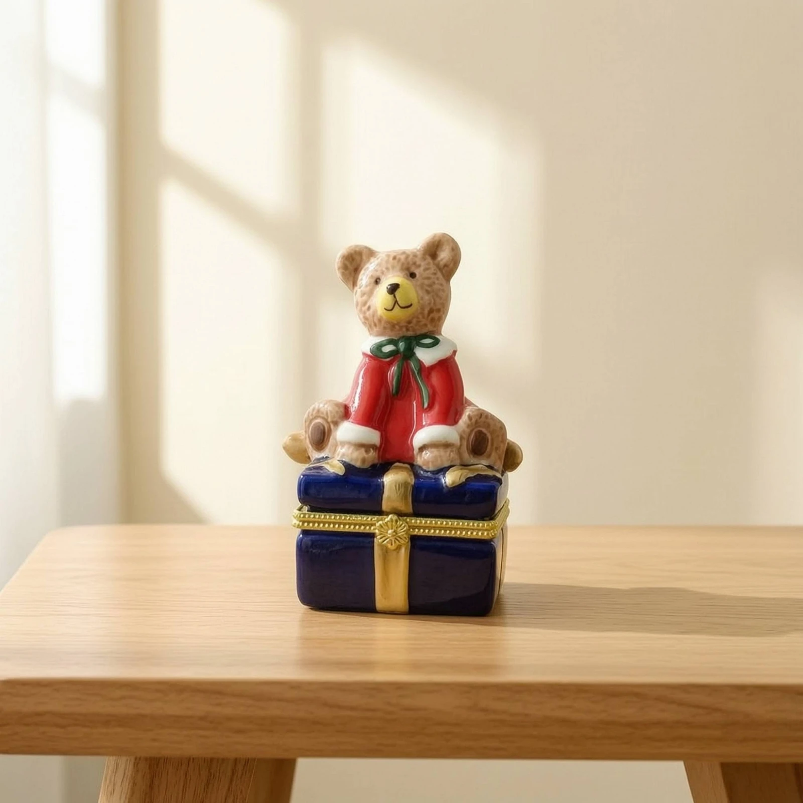 Jewelry Box with Figurine Lid Elegant Ceramic Jewelry Box Compact Classic for Collectors, Vanity, Dressing Table