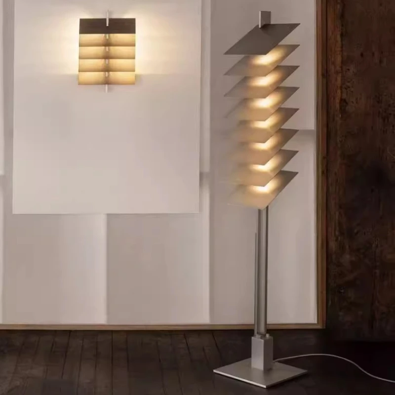 

Современная минималистичная световая скульптура, ретро-торшер.