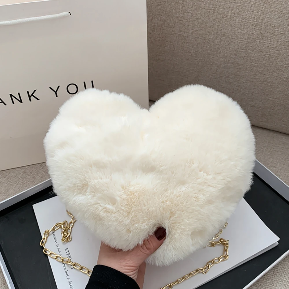 Simple Women Heart Shaped Handbags Cute Kawaii Faux Fur Crossbody Bags Wallet Purse Plush Chain Shoulder Bags Lady Handbag Gifts