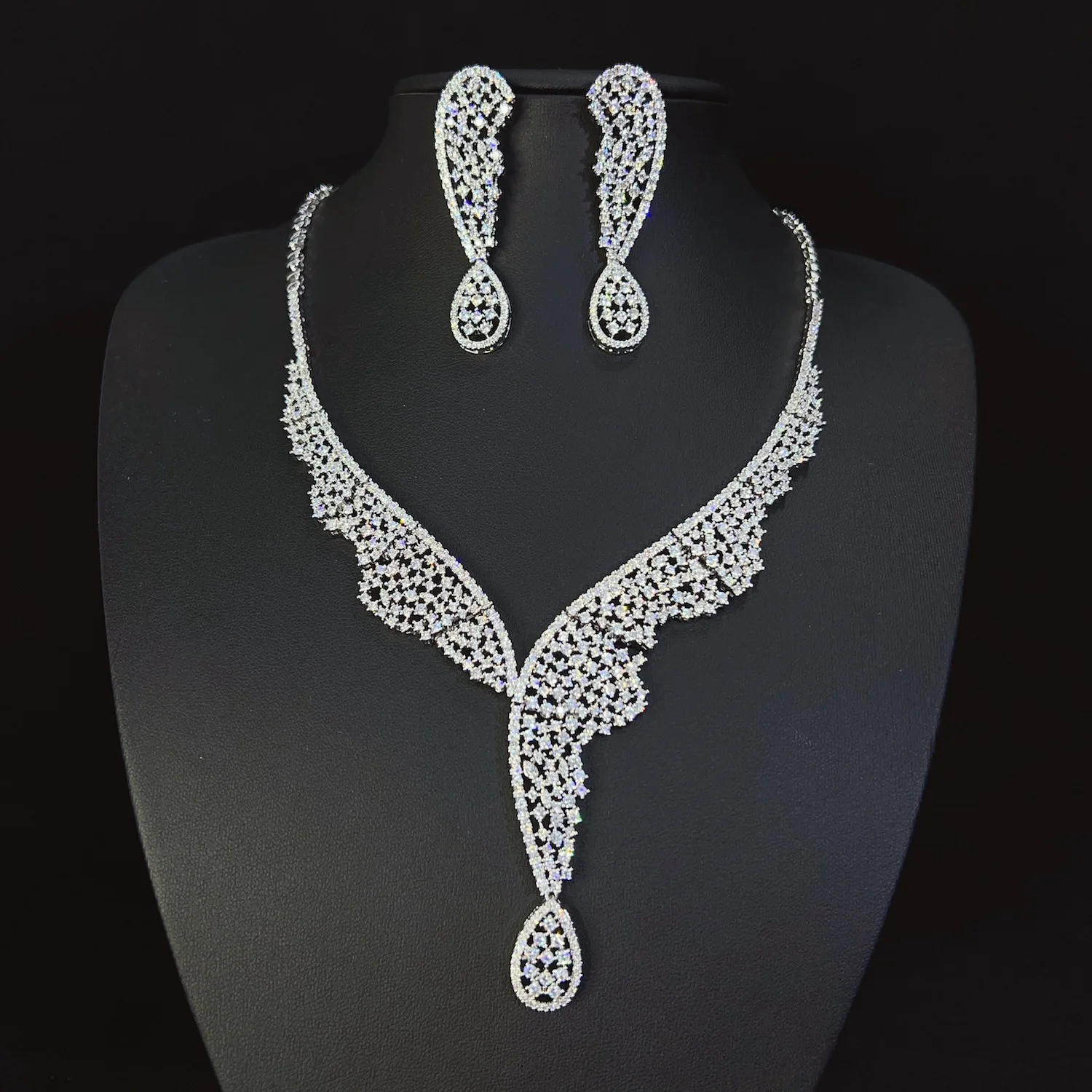 SLBRIDAL Sparkling Copper Alloy Cubic Zircon Bridal Jewelry Set Wedding CZ Necklace Earring Set Women Girl Banquet Party Jewelry