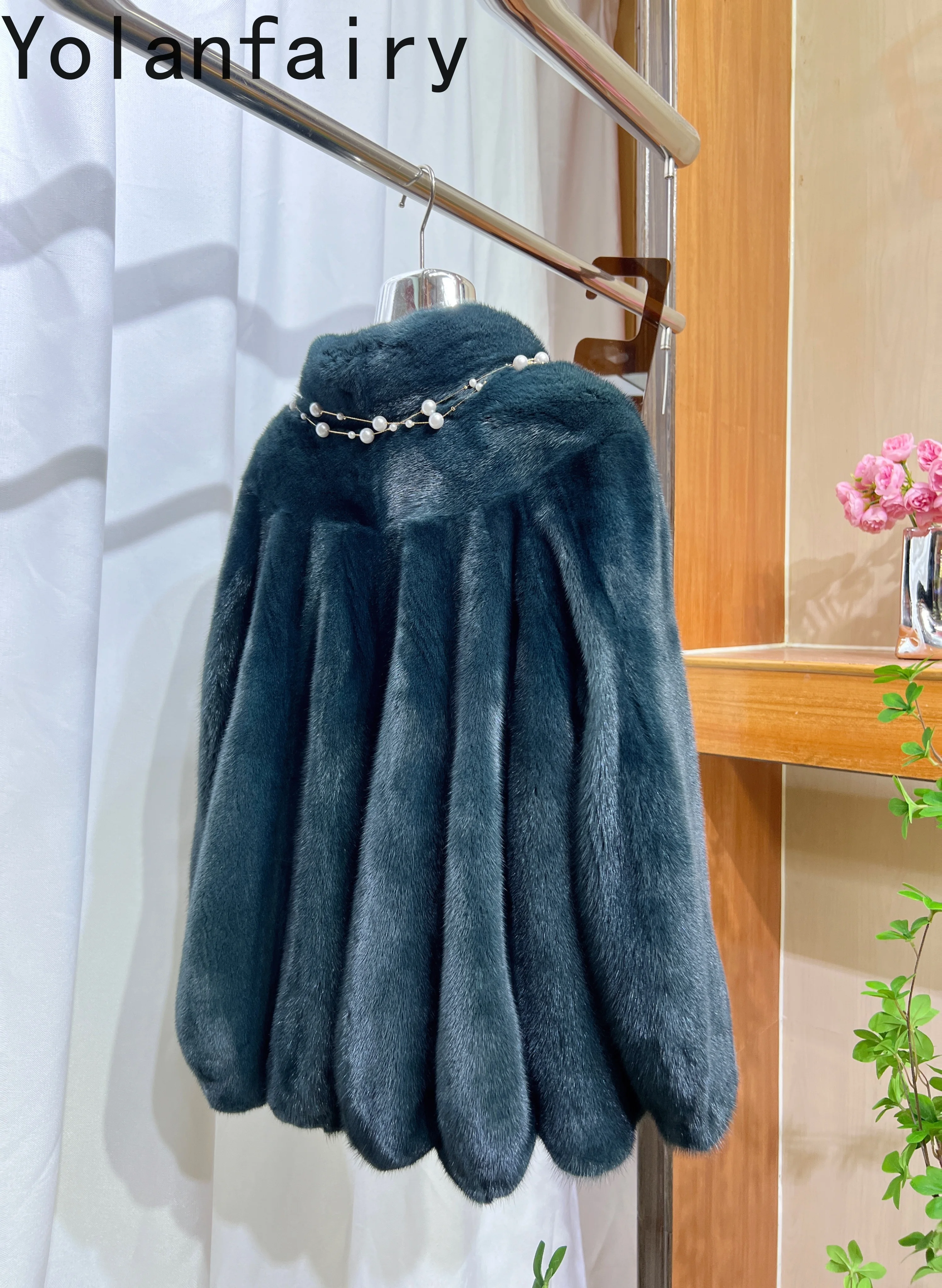 YOLANFAIRY معطف فرو المنك الطبيعي الكامل ملابس امرأة فاخرة 25 شتاء قصير سترة من الفرو الحقيقي معاطف فرو المنك الوقوف طوق Casaco