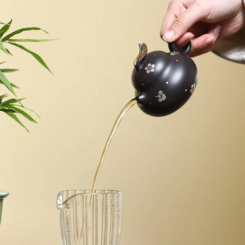 

130ml Chinese Yixing Purple Clay Teapot Famous Handmade Rabbit Tea Pot Household Beauty Tea Infuser Zisha Kettle Tea Set Teaware