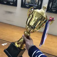 Nuevos juegos deportivos, trofeo de oro, campeón de premios con tapa, premio ganador, trofeo, juguete, suministro de recompensa escolar, competición de fútbol