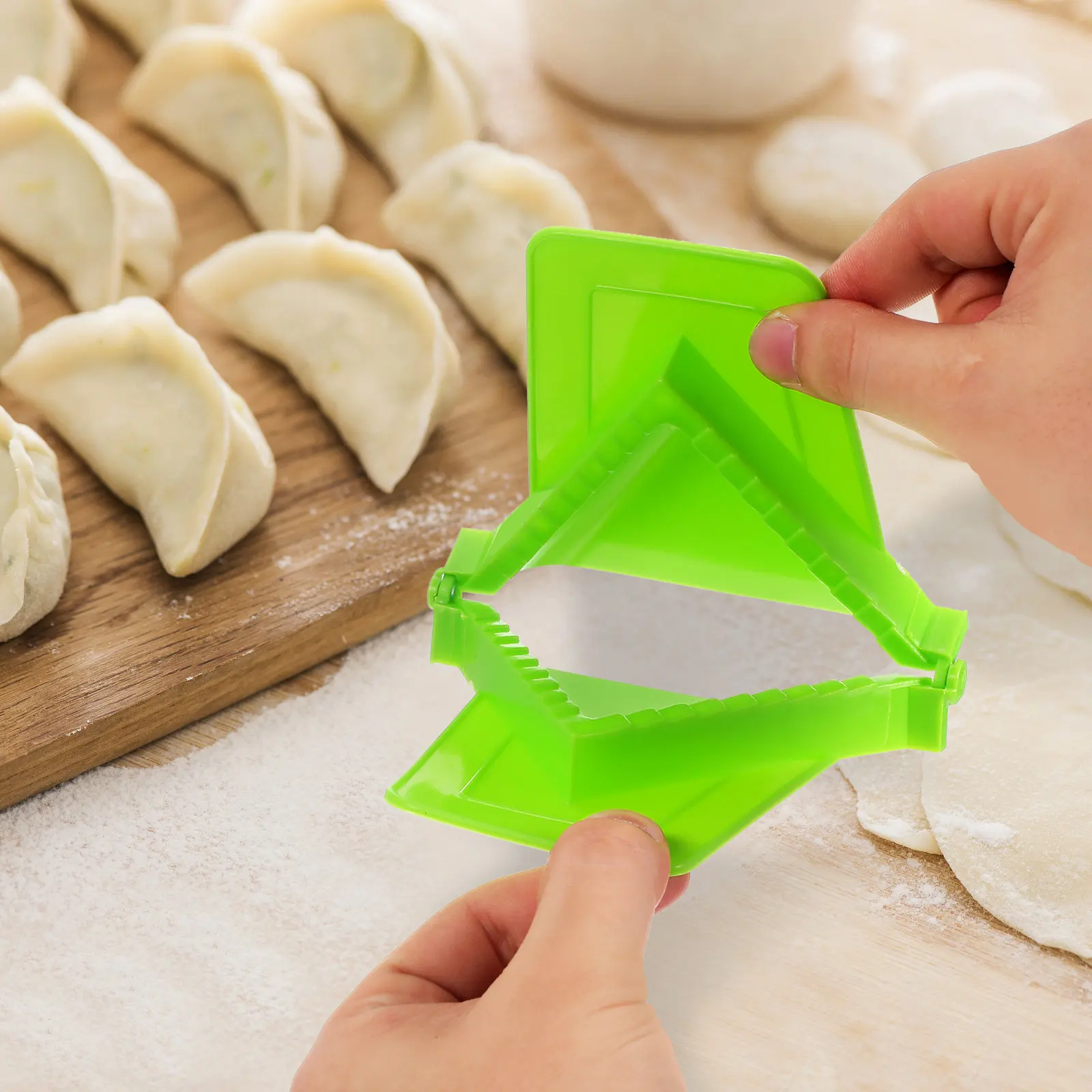 3Pcs Manual Dumpling Mold Plastic Square Press Dumpling Maker Set Kitchen Tool Empanada Wontons Pierogi Gyoza Mould Easy Seal