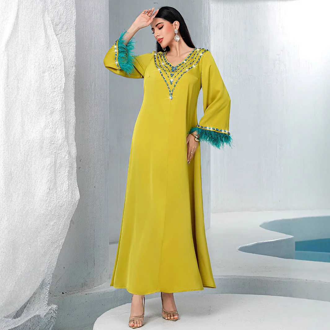 Middle East 2026 Muslim Fashion Women's Spliced Casual Trendy Diamond Studded Elegant Long Sleeve Tasseles Dresses Female Abaya
