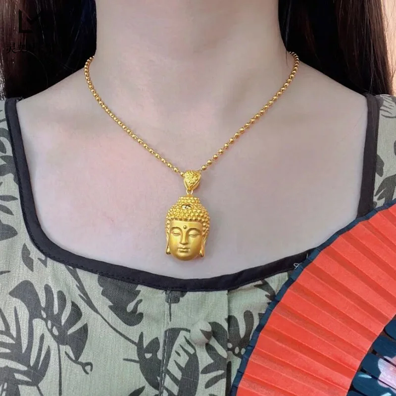 تميمة Mahavairocana للزوجين من الذهب عيار 24 قيراط (AU999) |   السنسكريت بإضاءة خلفية مع عجلة دارما