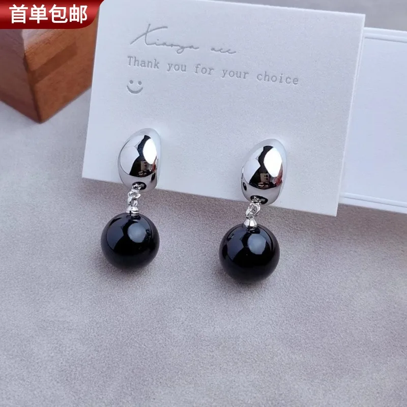 

Black Agate Earrings Design Sense Light Luxury Niche French Minimalist Needle Earrings Women's New Winter