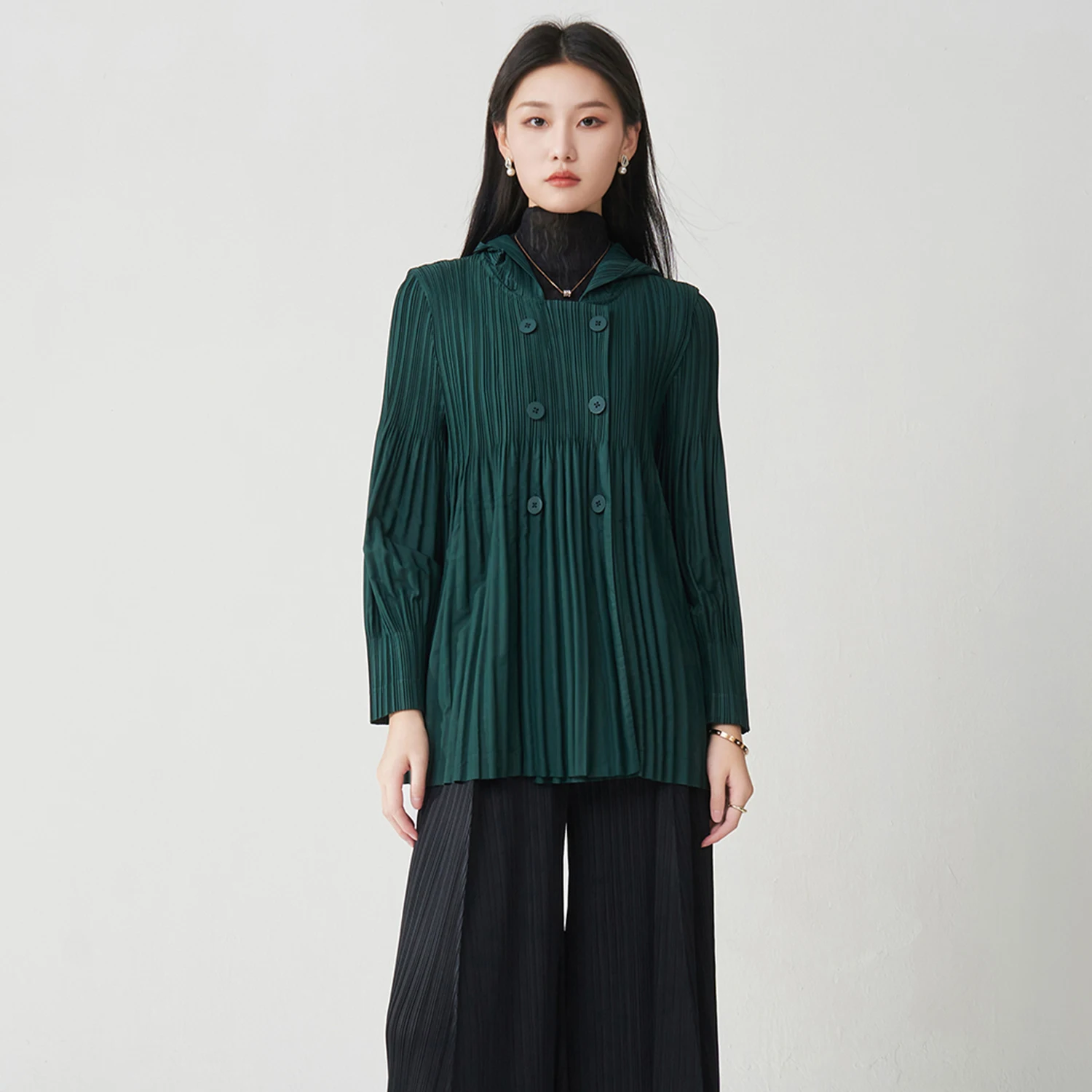 Miyake Jacket 2025 New Women's Pleated Tops High-quality Loose Casual Cardigan Outerwear Solid Color Fashion Jacket